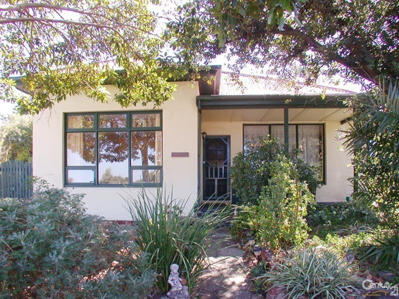 109 Kenihans Road, Happy Valley SA 5159