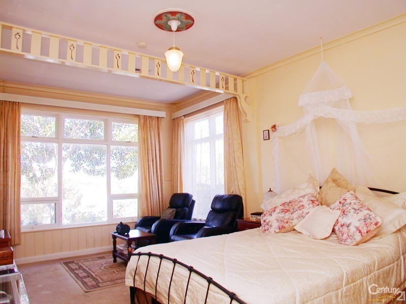 109 Kenihans Road, Happy Valley SA 5159