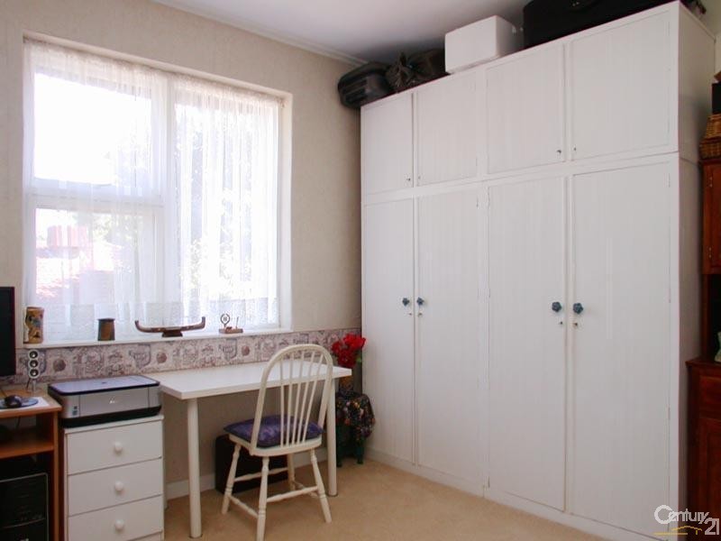 109 Kenihans Road, Happy Valley SA 5159