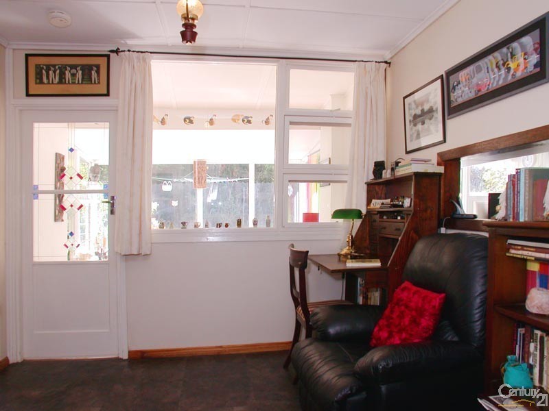 109 Kenihans Road, Happy Valley SA 5159