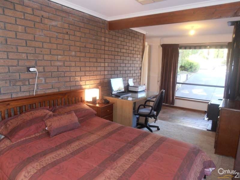 7 Cornwall Court, Woodcroft SA 5162