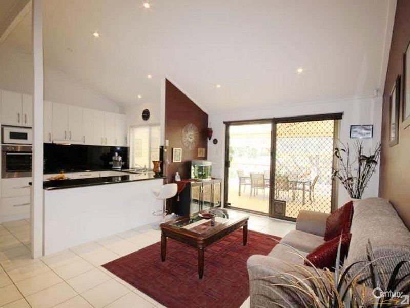 15 Broadmeadow Drive, Flagstaff Hill SA 5159