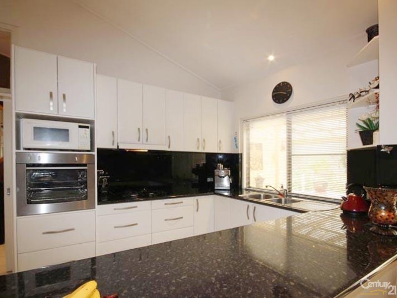 15 Broadmeadow Drive, Flagstaff Hill SA 5159