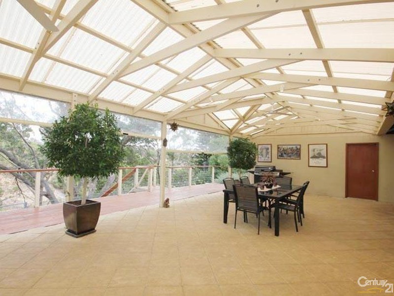 15 Broadmeadow Drive, Flagstaff Hill SA 5159