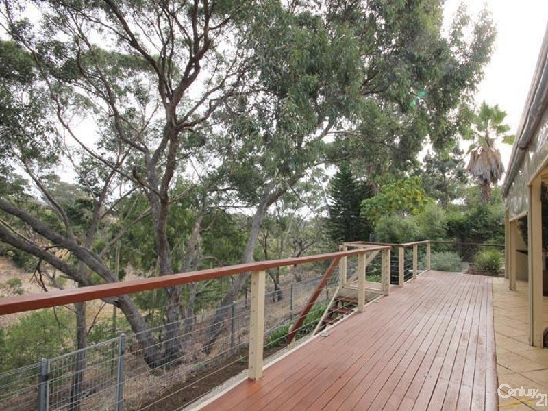 15 Broadmeadow Drive, Flagstaff Hill SA 5159