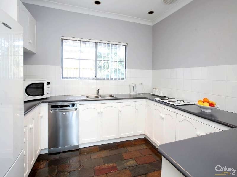 28 Clovelly Avenue, Christies Beach SA 5165