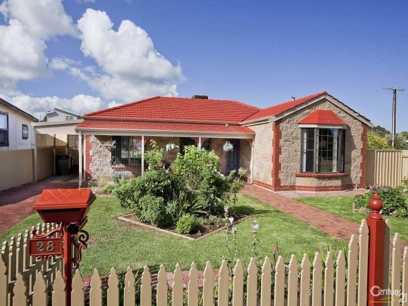 28 Clovelly Avenue, Christies Beach SA 5165