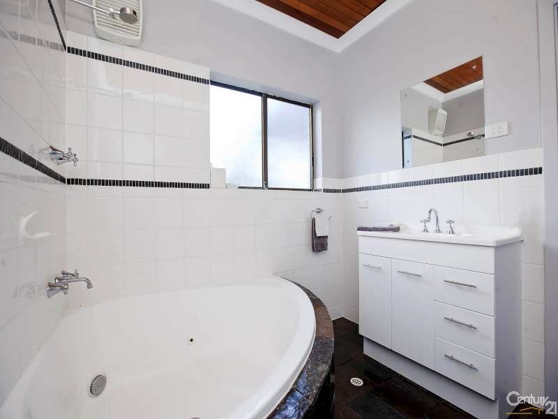 28 Clovelly Avenue, Christies Beach SA 5165