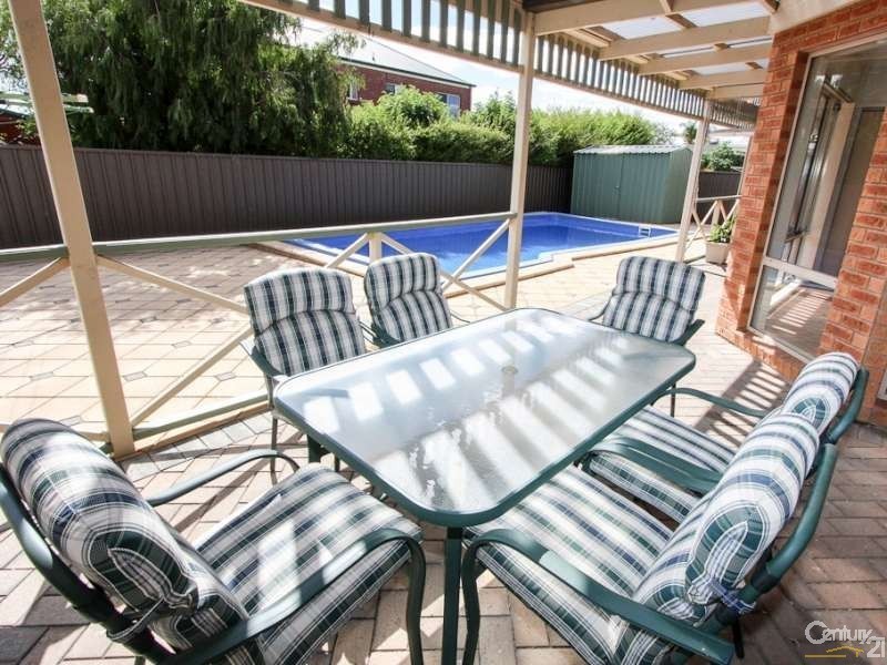 7 Livermead Way, Moana SA 5169