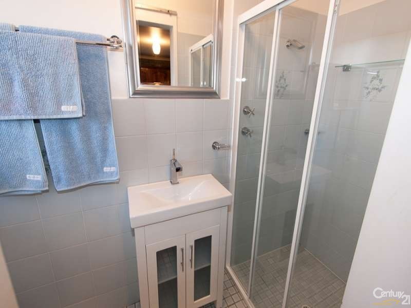 16 The Pines Close, Happy Valley SA 5159