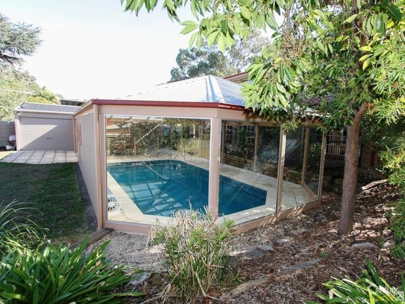 16 The Pines Close, Happy Valley SA 5159