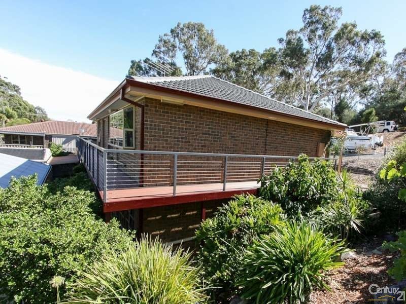16 The Pines Close, Happy Valley SA 5159