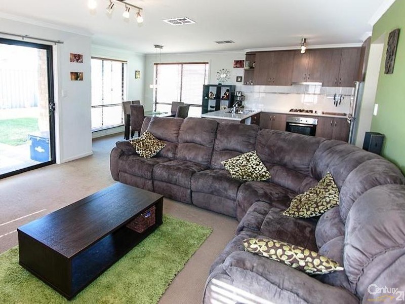 25 Moss Court, Aldinga Beach SA 5173