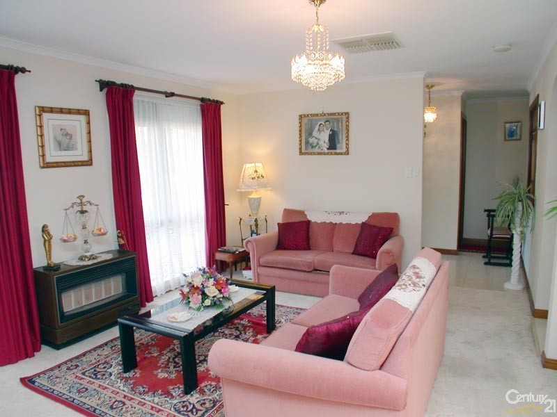 8 Apollo Drive, Hallett Cove SA 5158