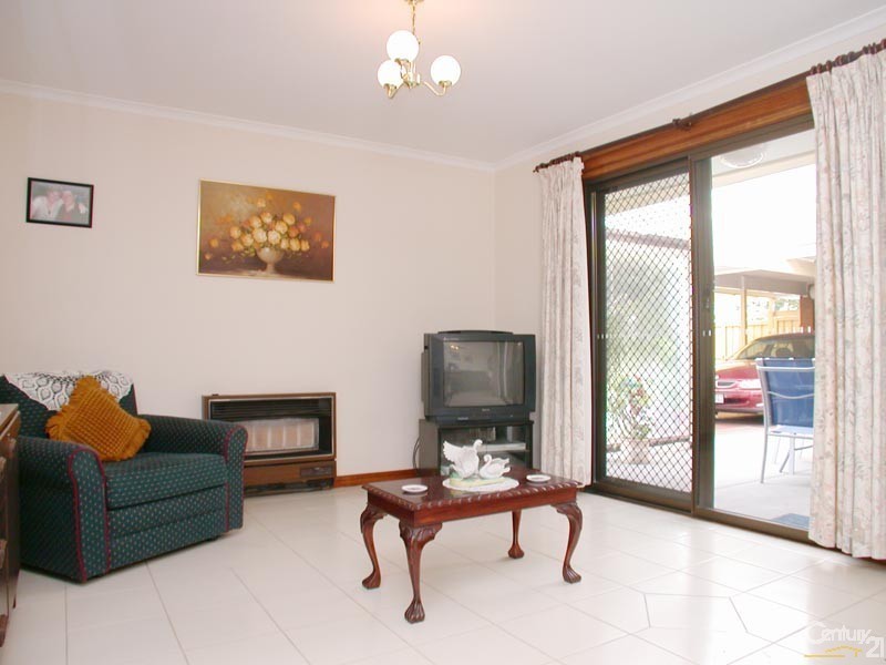 8 Apollo Drive, Hallett Cove SA 5158