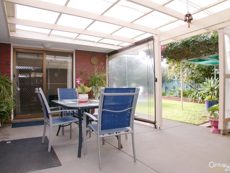 8 Apollo Drive, Hallett Cove SA 5158