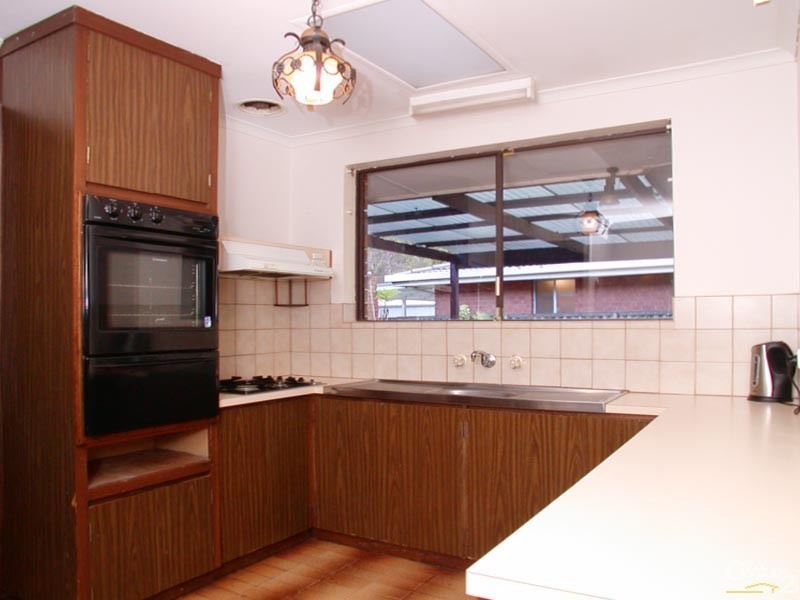 13 Taylors Avenue, Morphett Vale SA 5162