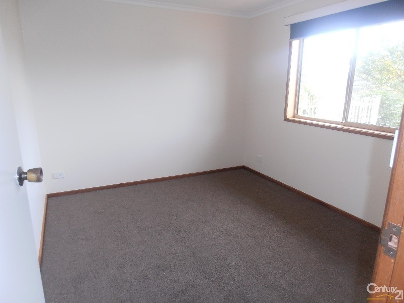12 Simone Crescent, Morphett Vale SA 5162