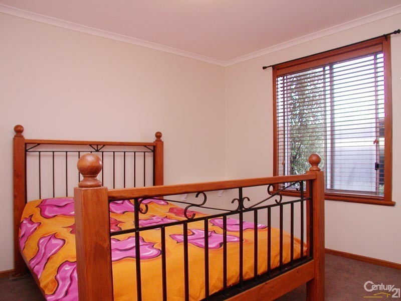 8 Aldam Road, Seaford SA 5169