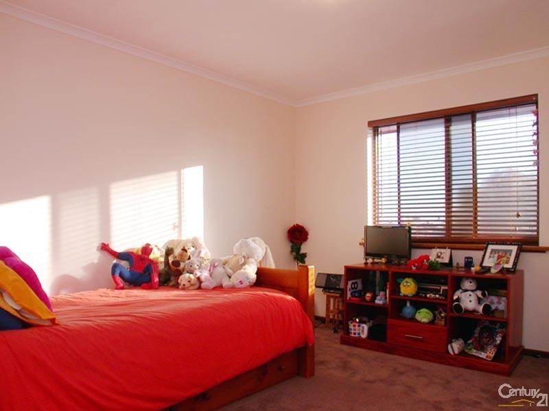 8 Aldam Road, Seaford SA 5169