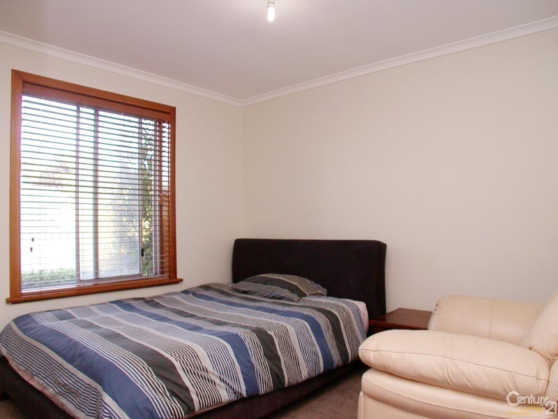 8 Aldam Road, Seaford SA 5169