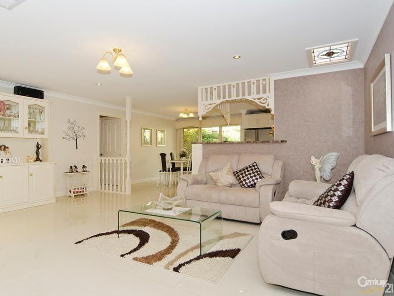 1 Coronet Avenue, Woodcroft SA 5162