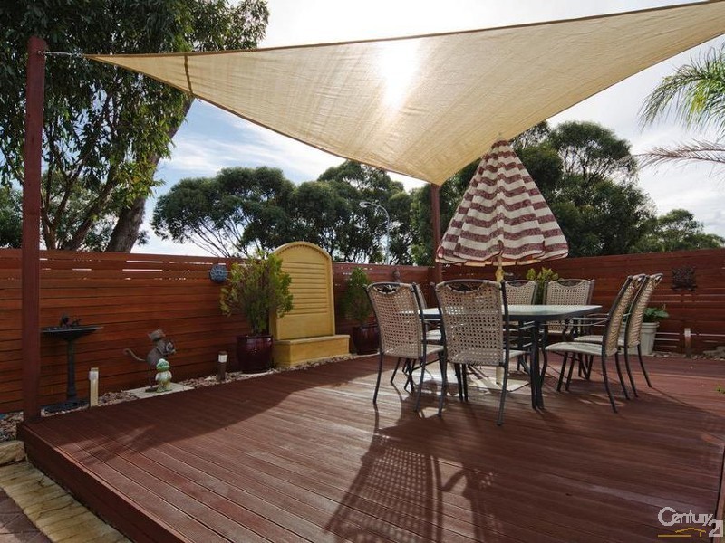 1 Coronet Avenue, Woodcroft SA 5162