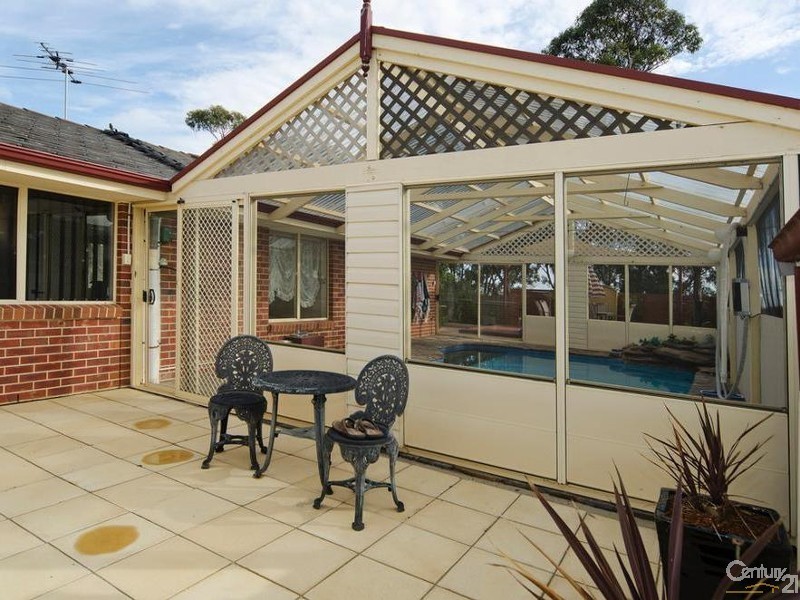 1 Coronet Avenue, Woodcroft SA 5162