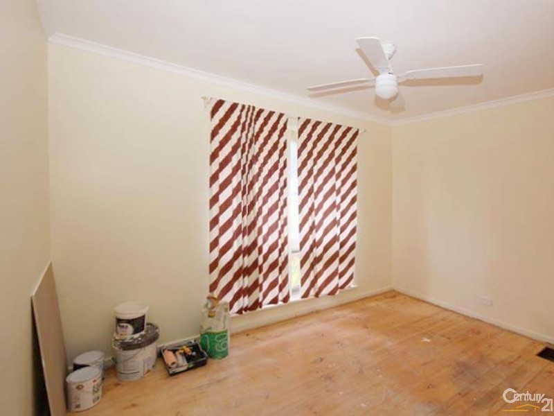 6 Michael Avenue, Hackham SA 5163