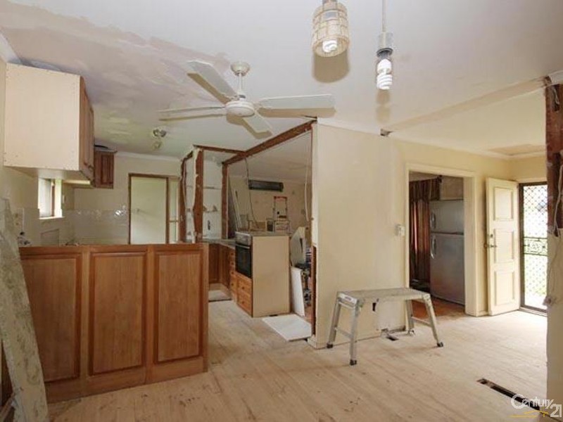 6 Michael Avenue, Hackham SA 5163