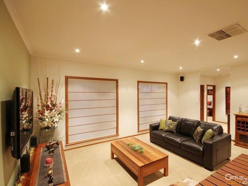 25 Monaro Road, Aberfoyle Park SA 5159