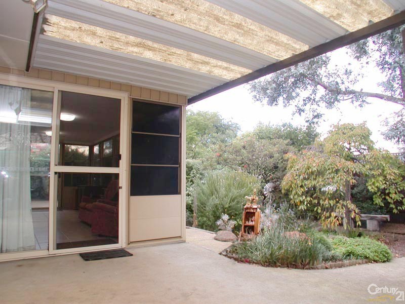 4 Paragon Avenue, Aberfoyle Park SA 5159