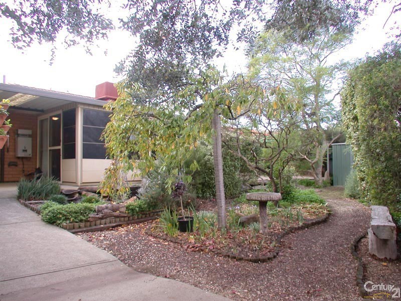 4 Paragon Avenue, Aberfoyle Park SA 5159