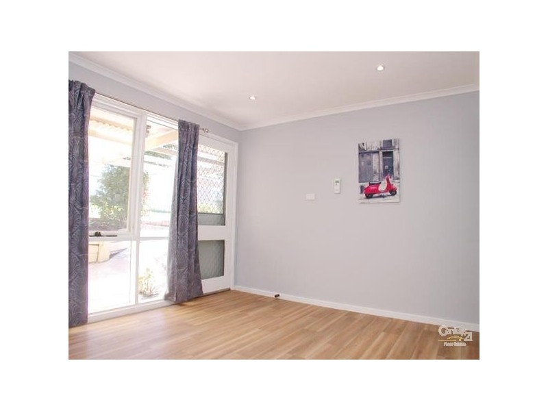 5 Jakarta Ct, Noarlunga Downs SA 5168