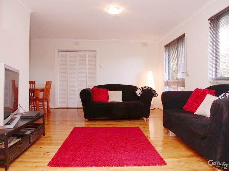 9 Mandalay Drive, Happy Valley SA 5159