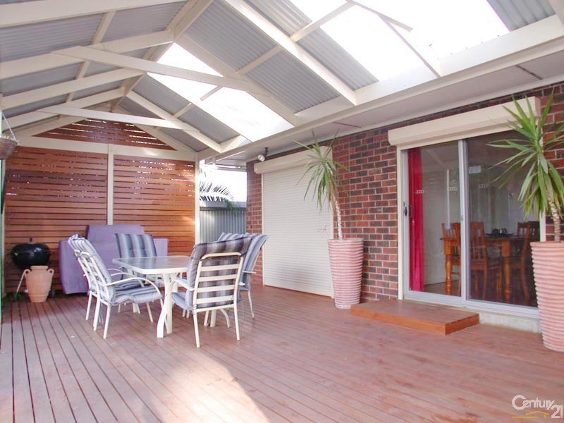 9 Mandalay Drive, Happy Valley SA 5159