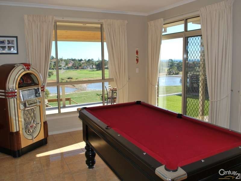 105 Grand Boulevard, Seaford Rise SA 5169