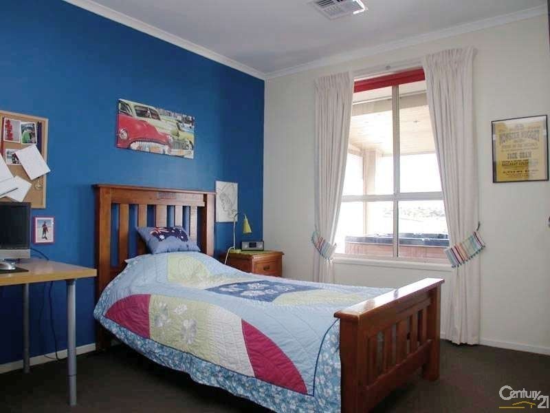 105 Grand Boulevard, Seaford Rise SA 5169