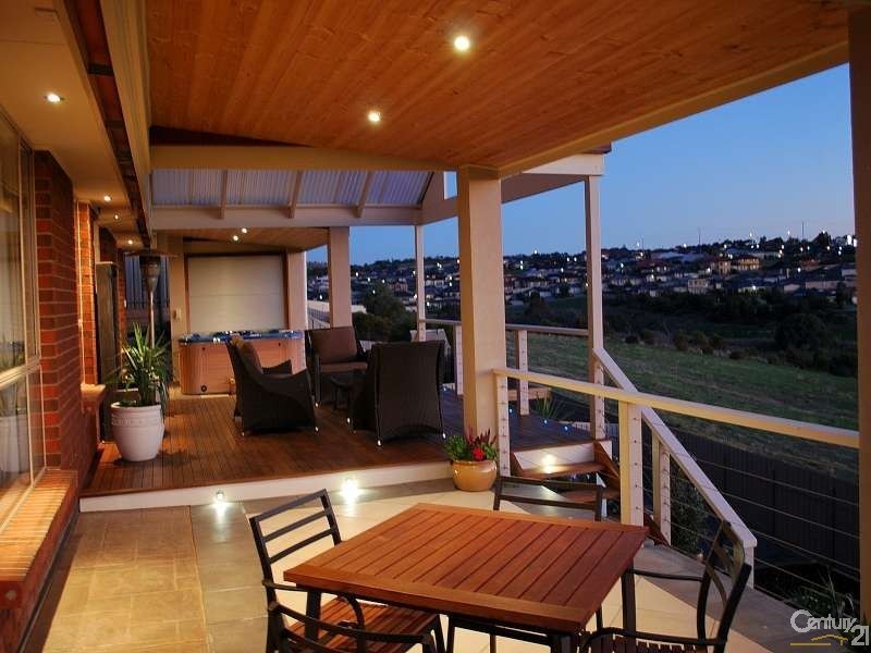 105 Grand Boulevard, Seaford Rise SA 5169