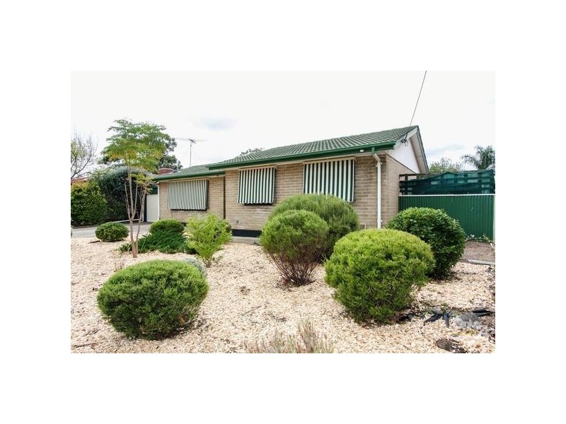4 Gerard Street, Christie Downs SA 5164