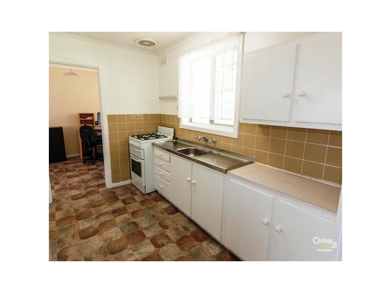 4 Gerard Street, Christie Downs SA 5164