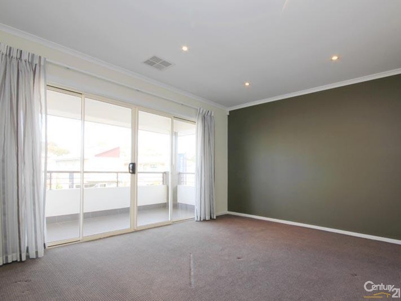 15 Crompton Drive, Woodville SA 5011