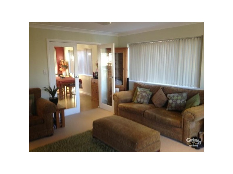 24  Minnipa Drive, Hallett Cove SA 5158