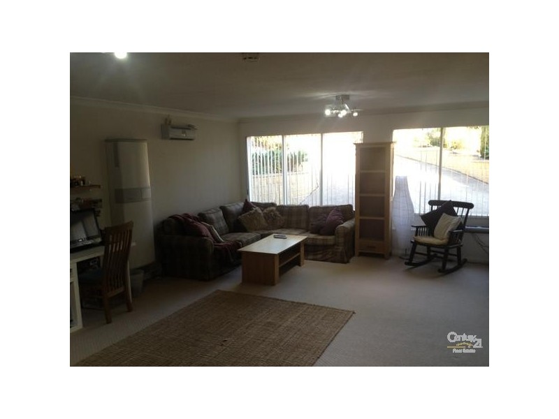 24  Minnipa Drive, Hallett Cove SA 5158