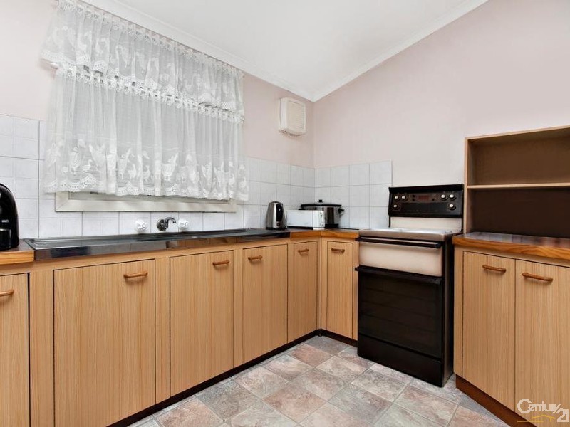 36 Calomba Crescent, Happy Valley SA 5159