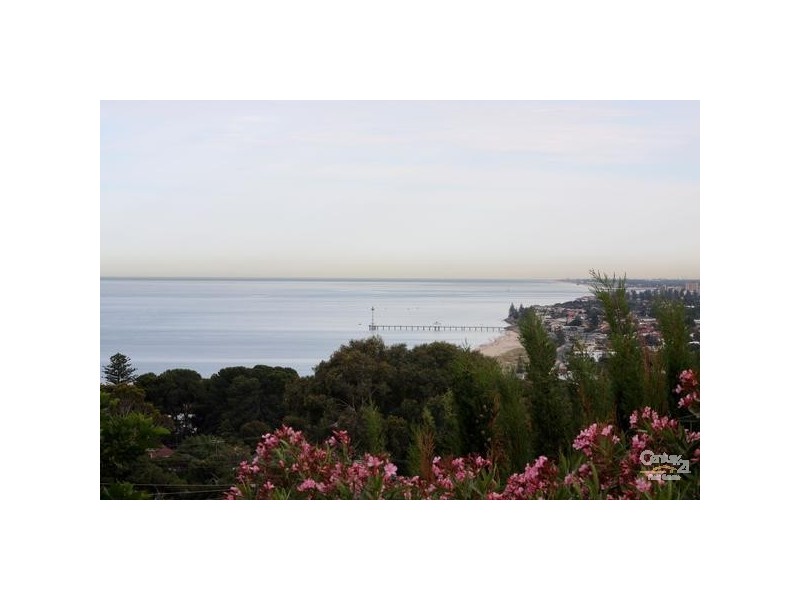 18 Angas Crescent, Marino SA 5049