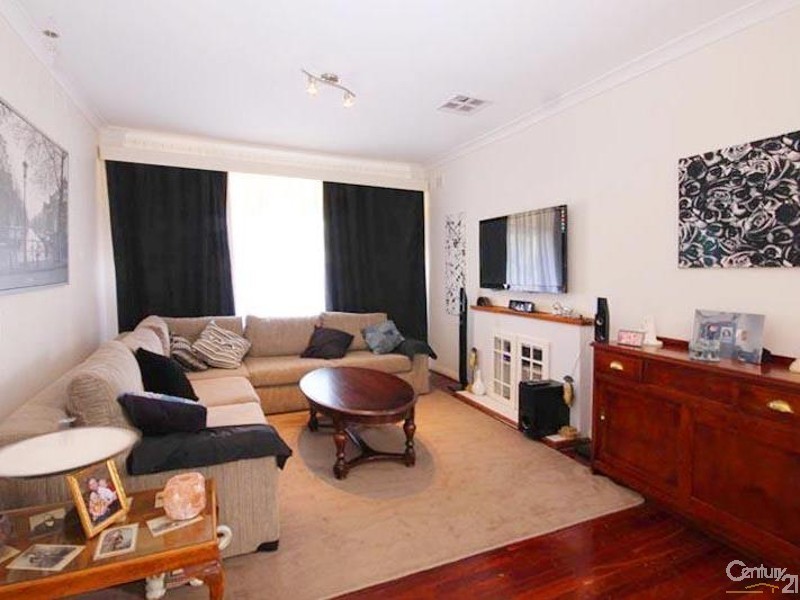 30 Williams Avenue, Hackham West SA 5163