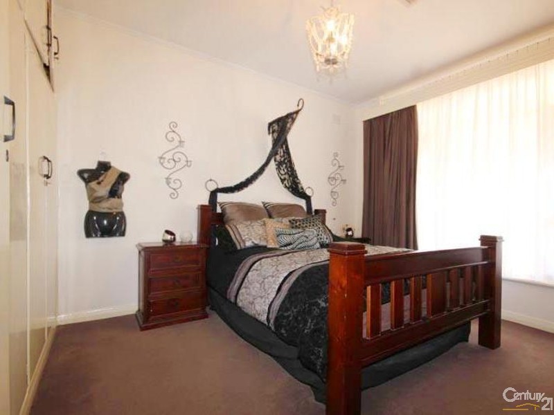 30 Williams Avenue, Hackham West SA 5163