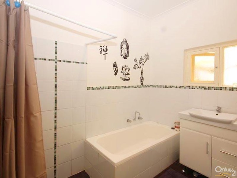 30 Williams Avenue, Hackham West SA 5163