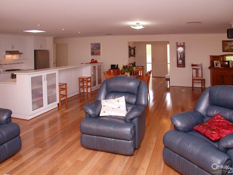 9A Neville Avenue, Christies Beach SA 5165